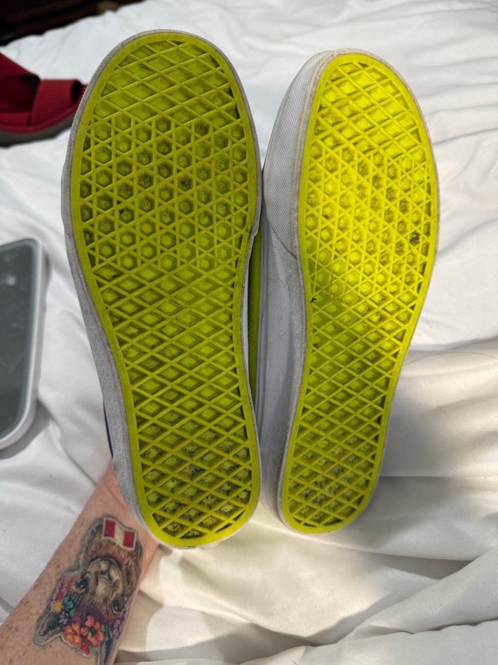 Neon 80s throwback Vans Old Skool shoes - Picture 6 of 8